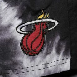 Men's G-III Sports By Carl Banks Black Miami Heat Splash Volley Swim Shorts 3 Men's G-III Sports By Carl Banks Black Miami Heat Splash Volley Swim Shorts -G-III Sales Store unnamed file 2734