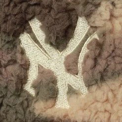 Women's G-III 4Her By Carl Banks Camo New York Yankees Sherpa Quarter-Zip Jacket 4 Women's G-III 4Her By Carl Banks Camo New York Yankees Sherpa Quarter-Zip Jacket -G-III Sales Store unnamed file 282