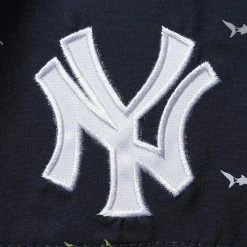 Men's G-III Sports By Carl Banks Navy New York Yankees Anchor Swim Trunks 9 Men's G-III Sports By Carl Banks Navy New York Yankees Anchor Swim Trunks -G-III Sales Store unnamed file 3991